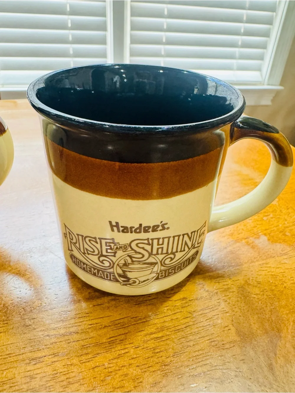 Vintage 1980’s Hardees Rise and Shine coffee mugs restaurant retro brown